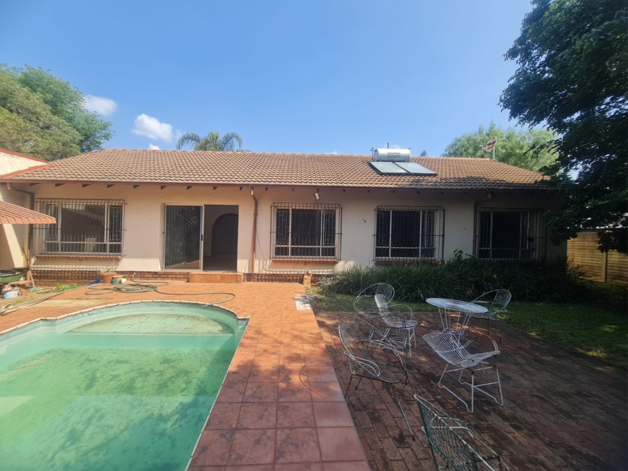 To Let 3 Bedroom Property for Rent in Ifafi North West